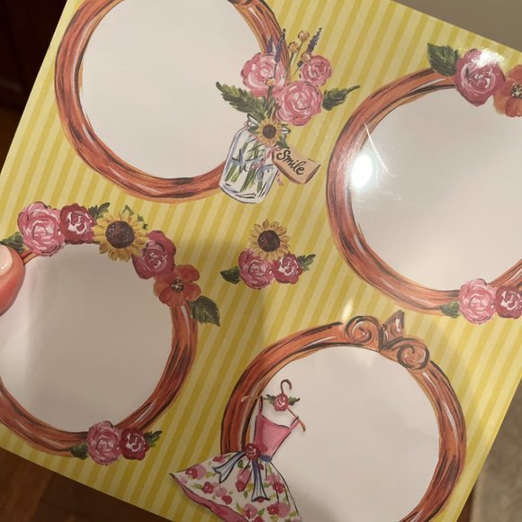 Note Pad / Desk Pad / Floral‎ Themed (80 sheets / new) - Picture 9 of 9